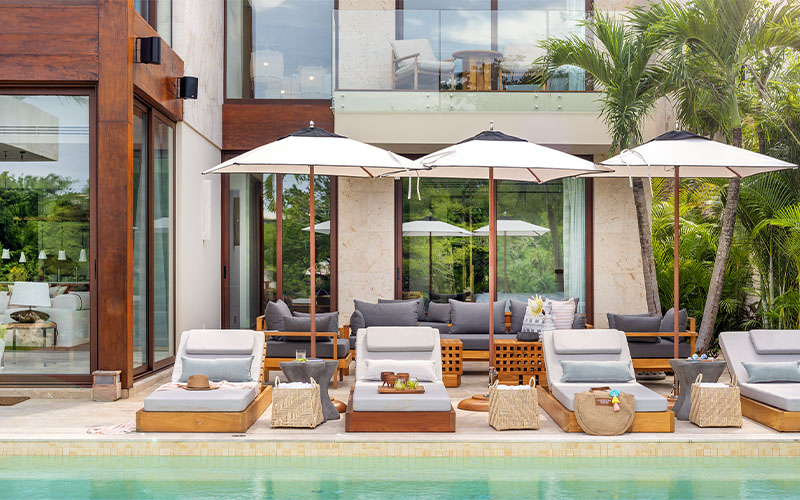 ER-001 Pool side resort.